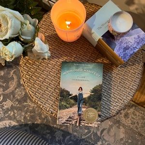 moon over manifest, paperback